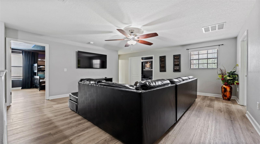 DAVENPORT, Florida 33896, 8 Bedrooms Bedrooms, ,5 BathroomsBathrooms,Residential,For Sale,MOON VALLEY,0,MFRS5150724