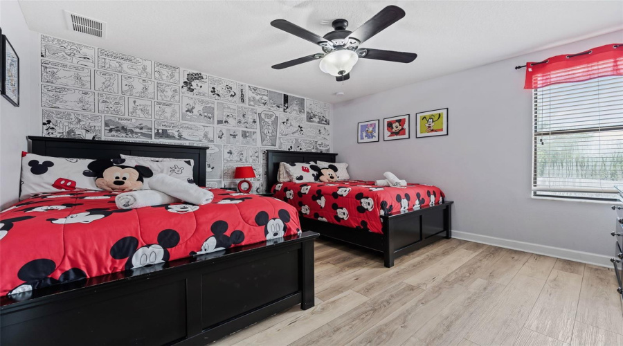 DAVENPORT, Florida 33896, 8 Bedrooms Bedrooms, ,5 BathroomsBathrooms,Residential,For Sale,MOON VALLEY,0,MFRS5150724