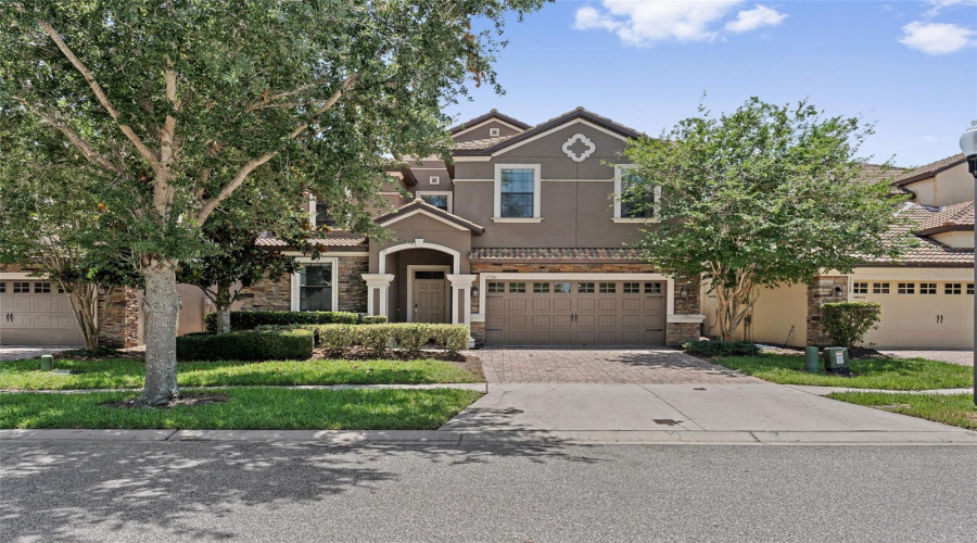 DAVENPORT, Florida 33896, 8 Bedrooms Bedrooms, ,5 BathroomsBathrooms,Residential,For Sale,MOON VALLEY,0,MFRS5150724