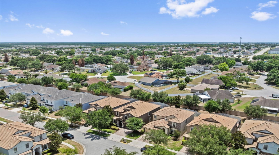 DAVENPORT, Florida 33896, 8 Bedrooms Bedrooms, ,5 BathroomsBathrooms,Residential,For Sale,MOON VALLEY,0,MFRS5150724