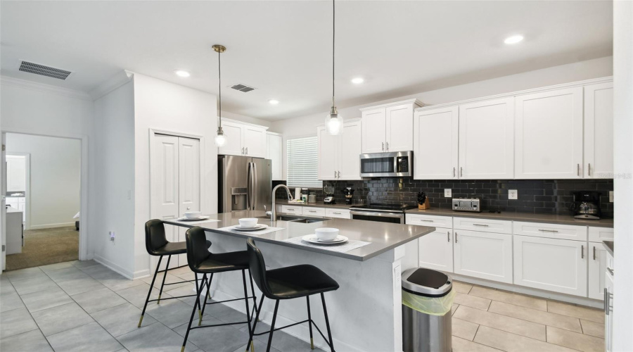 KISSIMMEE, Florida 34746, 5 Bedrooms Bedrooms, ,5 BathroomsBathrooms,Residential,For Sale,RHYME,0,MFRO6411150