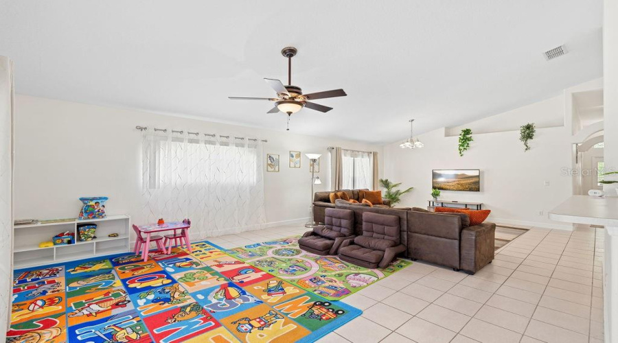 DAVENPORT, Florida 33897, 4 Bedrooms Bedrooms, ,3 BathroomsBathrooms,Residential,For Sale,OLD BRIDGE,0,MFRS5150763