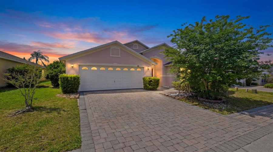 DAVENPORT, Florida 33897, 4 Bedrooms Bedrooms, ,3 BathroomsBathrooms,Residential,For Sale,OLD BRIDGE,0,MFRS5150763