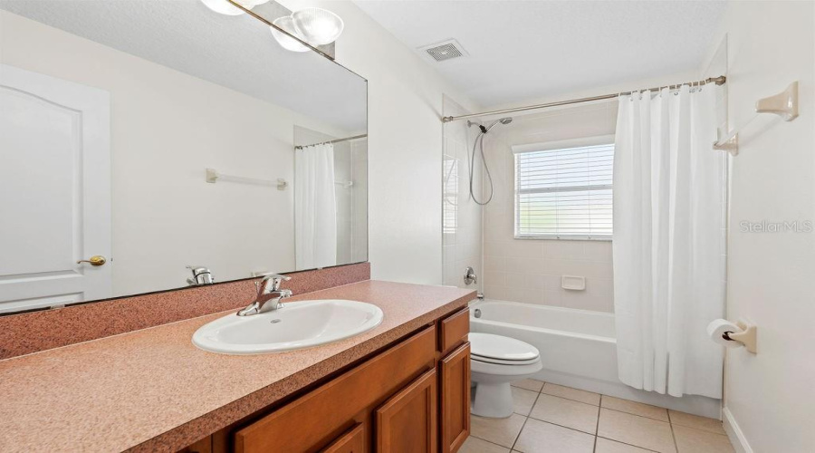 DAVENPORT, Florida 33897, 4 Bedrooms Bedrooms, ,3 BathroomsBathrooms,Residential,For Sale,OLD BRIDGE,0,MFRS5150763