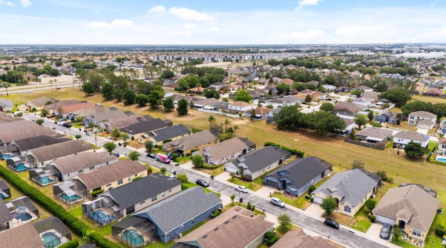 DAVENPORT, Florida 33897, 4 Bedrooms Bedrooms, ,3 BathroomsBathrooms,Residential,For Sale,OLD BRIDGE,0,MFRS5150763