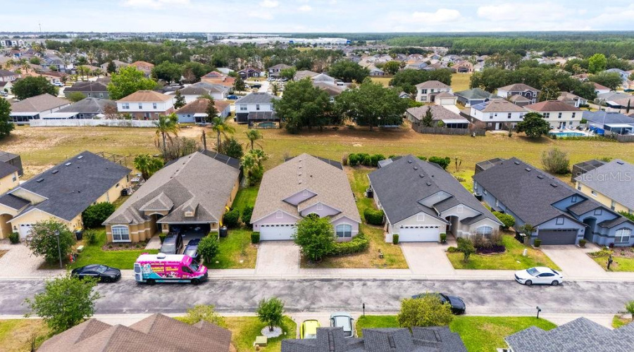 DAVENPORT, Florida 33897, 4 Bedrooms Bedrooms, ,3 BathroomsBathrooms,Residential,For Sale,OLD BRIDGE,0,MFRS5150763