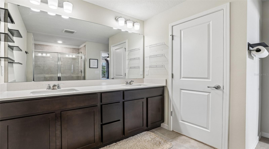 DAVENPORT, Florida 33896, 3 Bedrooms Bedrooms, ,2 BathroomsBathrooms,Residential,For Sale,WINSOME,0,MFRO6409908