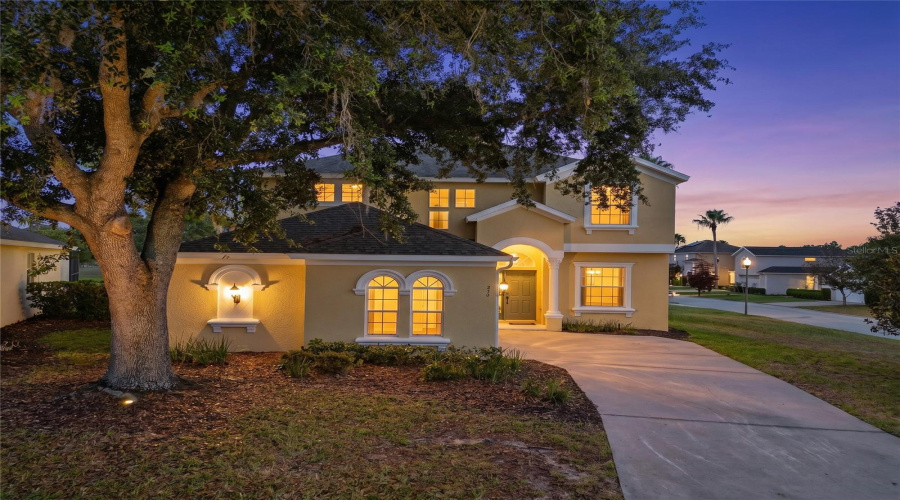 DAVENPORT, Florida 33897, 5 Bedrooms Bedrooms, ,3 BathroomsBathrooms,Residential,For Sale,PLUMOSO,0,MFRO6407247