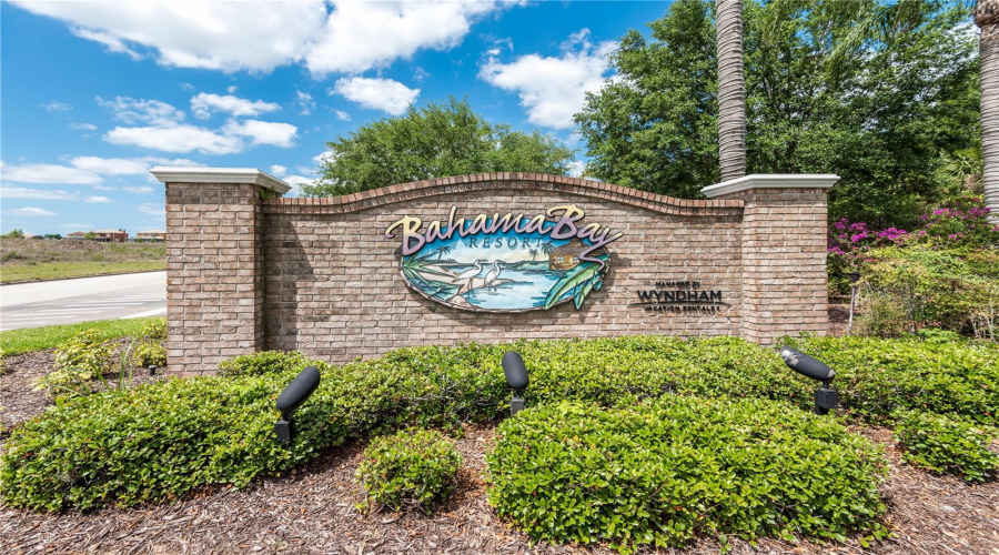 Bahama Bay entrance