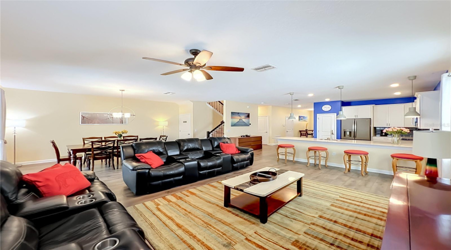 Davenport, Florida 33896, 8 Bedroom Bedrooms, ,5 Bathroombathrooms,Residential,For Sale,Maidstone,0,Mfro6410575