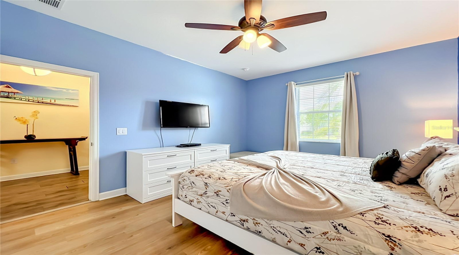 Davenport, Florida 33896, 8 Bedroom Bedrooms, ,5 Bathroombathrooms,Residential,For Sale,Maidstone,0,Mfro6410575