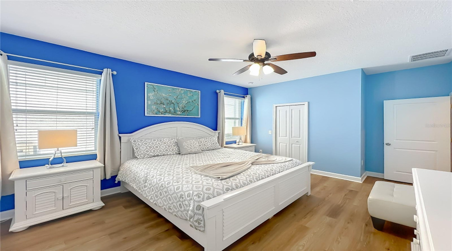 Davenport, Florida 33896, 8 Bedroom Bedrooms, ,5 Bathroombathrooms,Residential,For Sale,Maidstone,0,Mfro6410575