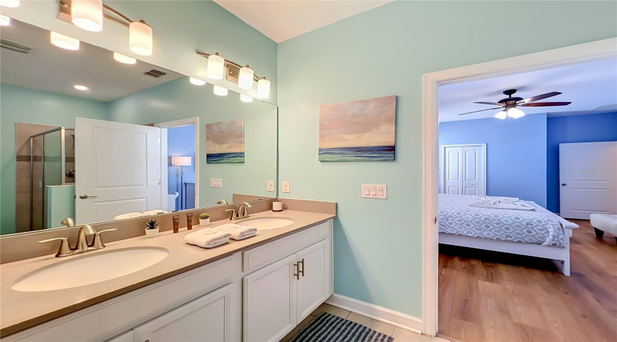 Davenport, Florida 33896, 8 Bedroom Bedrooms, ,5 Bathroombathrooms,Residential,For Sale,Maidstone,0,Mfro6410575