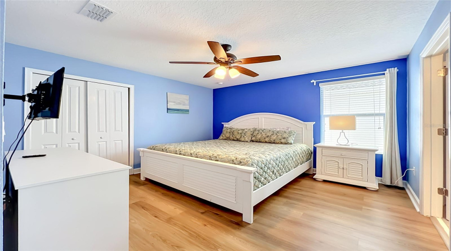Davenport, Florida 33896, 8 Bedroom Bedrooms, ,5 Bathroombathrooms,Residential,For Sale,Maidstone,0,Mfro6410575