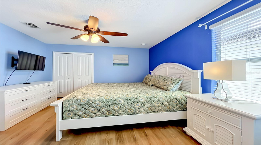 Davenport, Florida 33896, 8 Bedroom Bedrooms, ,5 Bathroombathrooms,Residential,For Sale,Maidstone,0,Mfro6410575