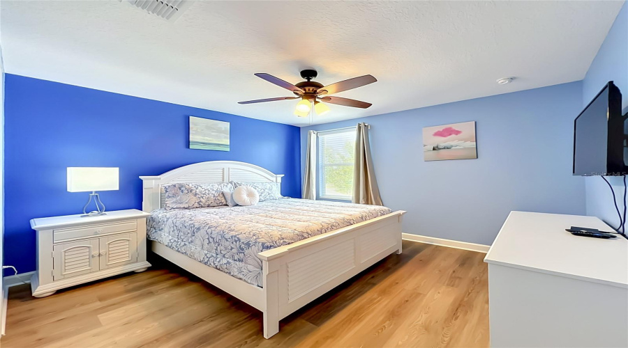 Davenport, Florida 33896, 8 Bedroom Bedrooms, ,5 Bathroombathrooms,Residential,For Sale,Maidstone,0,Mfro6410575