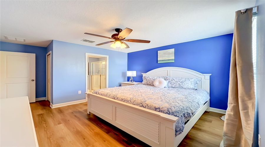 Davenport, Florida 33896, 8 Bedroom Bedrooms, ,5 Bathroombathrooms,Residential,For Sale,Maidstone,0,Mfro6410575