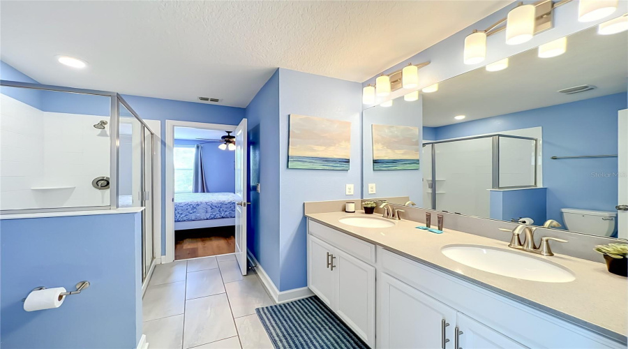Davenport, Florida 33896, 8 Bedroom Bedrooms, ,5 Bathroombathrooms,Residential,For Sale,Maidstone,0,Mfro6410575