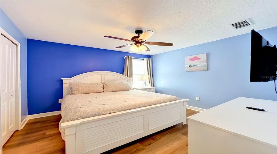 Davenport, Florida 33896, 8 Bedroom Bedrooms, ,5 Bathroombathrooms,Residential,For Sale,Maidstone,0,Mfro6410575