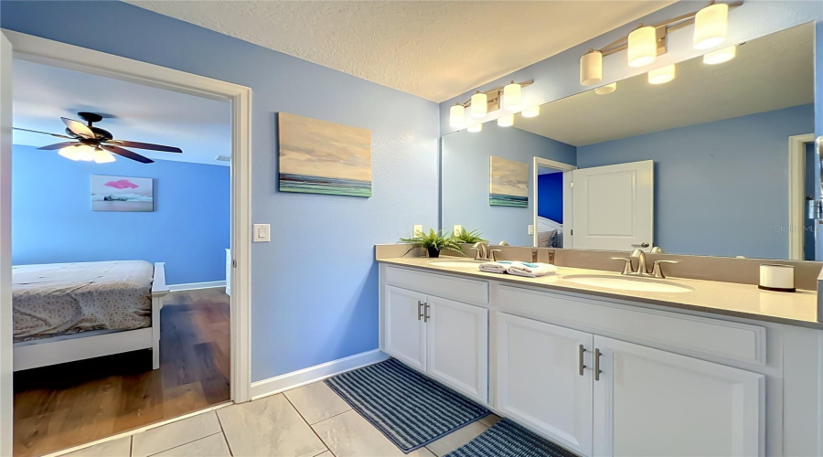 Davenport, Florida 33896, 8 Bedroom Bedrooms, ,5 Bathroombathrooms,Residential,For Sale,Maidstone,0,Mfro6410575