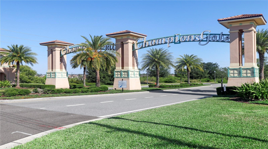 Davenport, Florida 33896, 8 Bedroom Bedrooms, ,5 Bathroombathrooms,Residential,For Sale,Maidstone,0,Mfro6410575