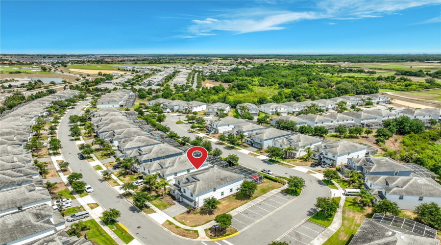 DAVENPORT, Florida 33896, 8 Bedrooms Bedrooms, ,5 BathroomsBathrooms,Residential,For Sale,MAIDSTONE,0,MFRO6410577