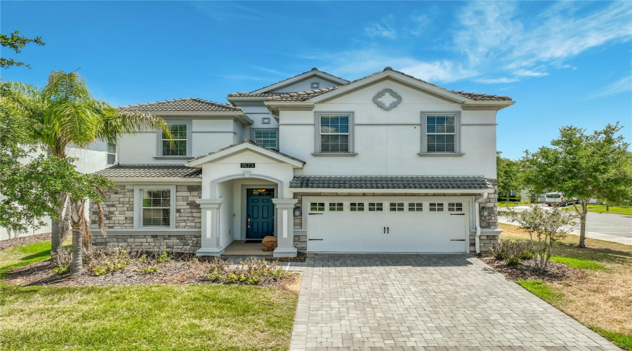 DAVENPORT, Florida 33896, 8 Bedrooms Bedrooms, ,5 BathroomsBathrooms,Residential,For Sale,MAIDSTONE,0,MFRO6410577