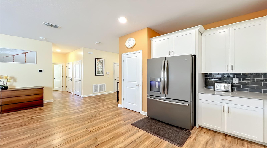 DAVENPORT, Florida 33896, 8 Bedrooms Bedrooms, ,5 BathroomsBathrooms,Residential,For Sale,MAIDSTONE,0,MFRO6410577