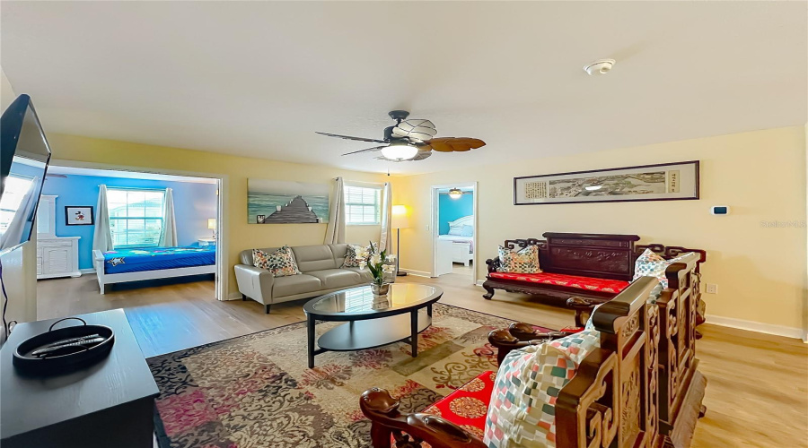 DAVENPORT, Florida 33896, 8 Bedrooms Bedrooms, ,5 BathroomsBathrooms,Residential,For Sale,MAIDSTONE,0,MFRO6410577