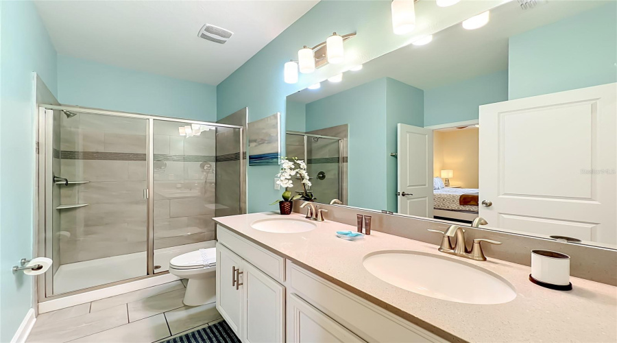 DAVENPORT, Florida 33896, 8 Bedrooms Bedrooms, ,5 BathroomsBathrooms,Residential,For Sale,MAIDSTONE,0,MFRO6410577