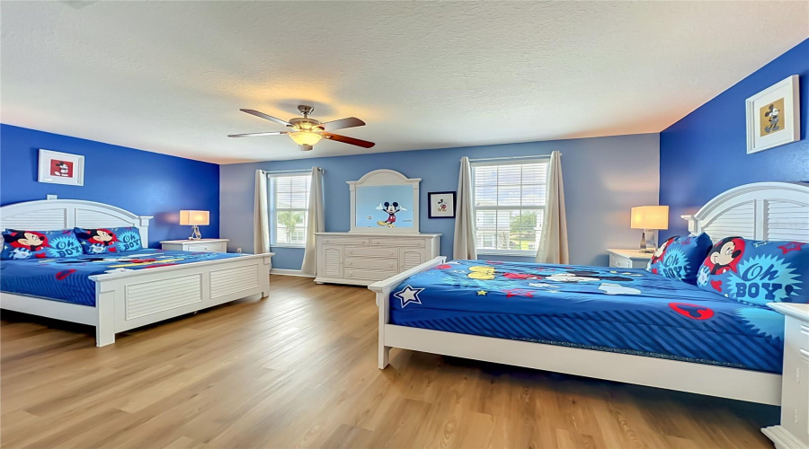 DAVENPORT, Florida 33896, 8 Bedrooms Bedrooms, ,5 BathroomsBathrooms,Residential,For Sale,MAIDSTONE,0,MFRO6410577