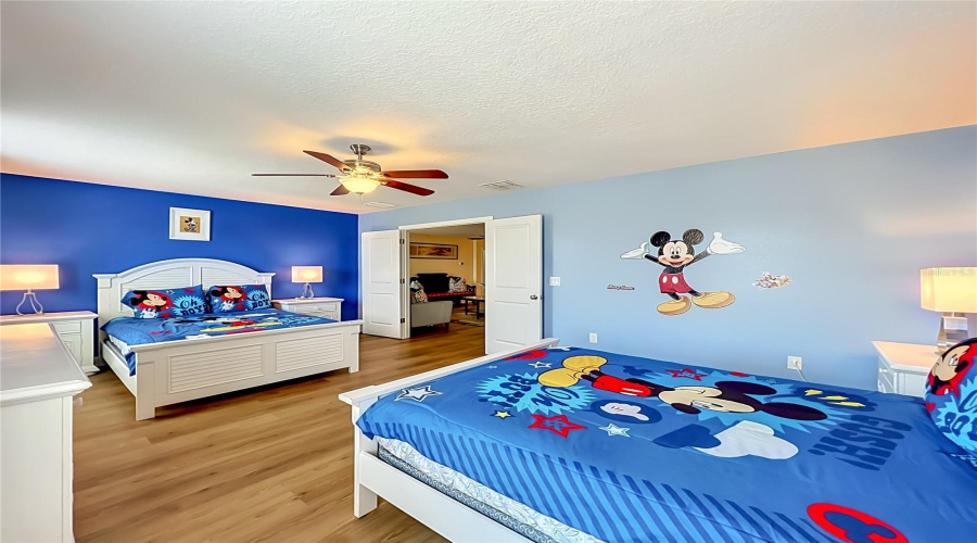 DAVENPORT, Florida 33896, 8 Bedrooms Bedrooms, ,5 BathroomsBathrooms,Residential,For Sale,MAIDSTONE,0,MFRO6410577
