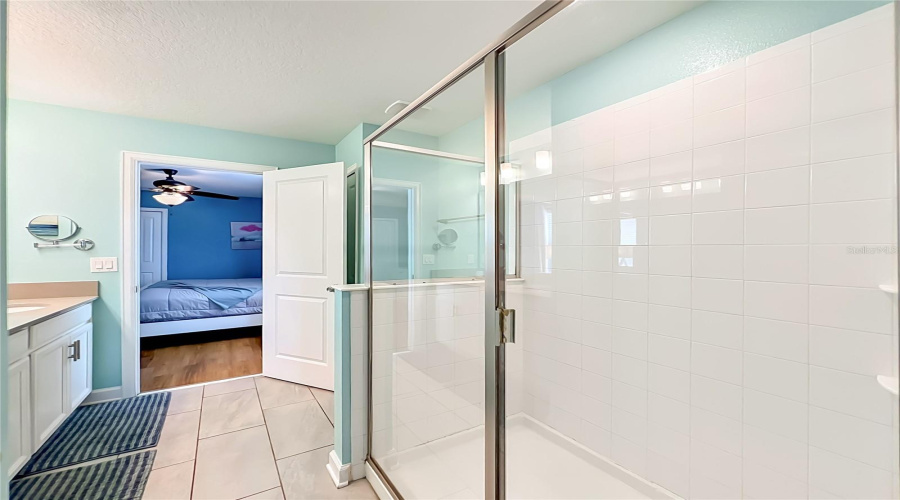 DAVENPORT, Florida 33896, 8 Bedrooms Bedrooms, ,5 BathroomsBathrooms,Residential,For Sale,MAIDSTONE,0,MFRO6410577