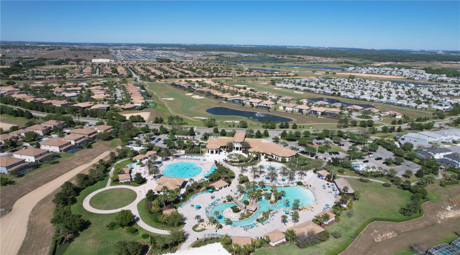 DAVENPORT, Florida 33896, 8 Bedrooms Bedrooms, ,5 BathroomsBathrooms,Residential,For Sale,MAIDSTONE,0,MFRO6410577