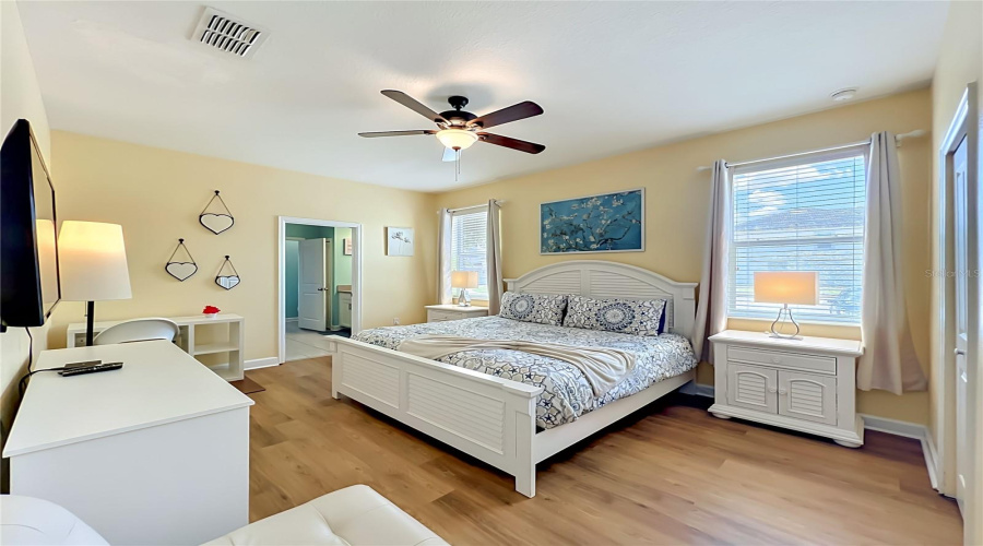 DAVENPORT, Florida 33896, 8 Bedrooms Bedrooms, ,5 BathroomsBathrooms,Residential,For Sale,MAIDSTONE,0,MFRO6410577