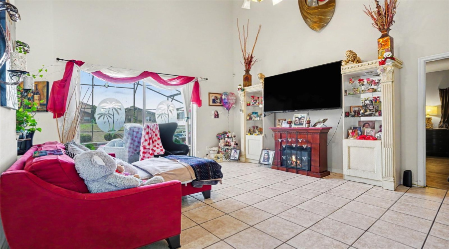 DAVENPORT, Florida 33897, 5 Bedrooms Bedrooms, ,3 BathroomsBathrooms,Residential,For Sale,ELDERBERRY,0,MFRTB8512714