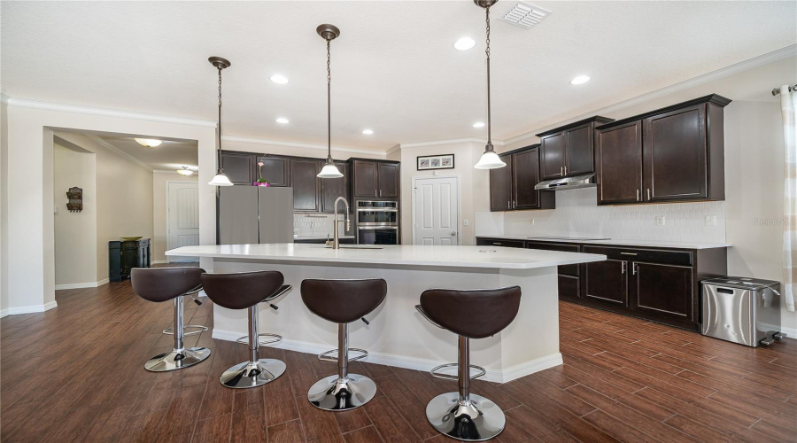 ORLANDO, Florida 32836, 4 Bedrooms Bedrooms, ,2 BathroomsBathrooms,Residential,For Sale,WAKEWORTH,0,MFRO6410775