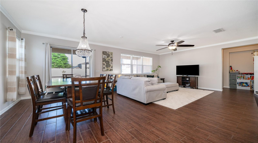 ORLANDO, Florida 32836, 4 Bedrooms Bedrooms, ,2 BathroomsBathrooms,Residential,For Sale,WAKEWORTH,0,MFRO6410775