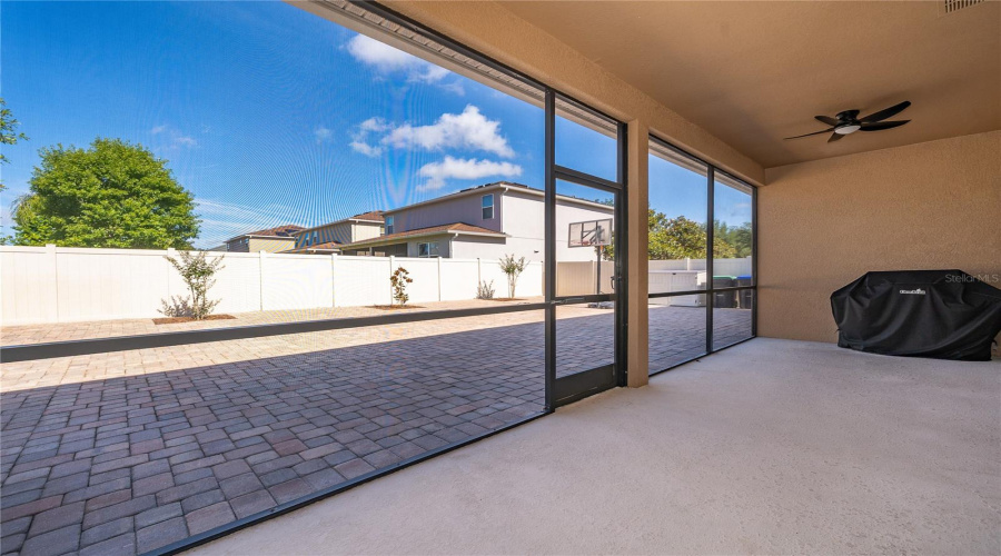 ORLANDO, Florida 32836, 4 Bedrooms Bedrooms, ,2 BathroomsBathrooms,Residential,For Sale,WAKEWORTH,0,MFRO6410775