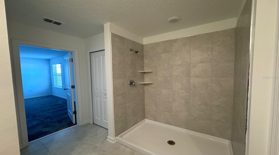 DAVENPORT, Florida 33837, 4 Bedrooms Bedrooms, ,2 BathroomsBathrooms,Residential,For Sale,WATERFALL,0,MFRO6411612