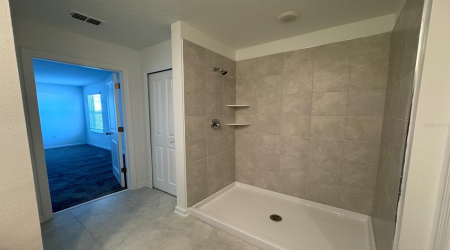 DAVENPORT, Florida 33837, 4 Bedrooms Bedrooms, ,2 BathroomsBathrooms,Residential,For Sale,WATERFALL,0,MFRO6411612