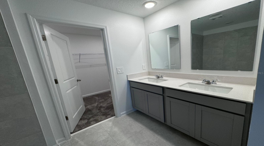 DAVENPORT, Florida 33837, 4 Bedrooms Bedrooms, ,2 BathroomsBathrooms,Residential,For Sale,WATERFALL,0,MFRO6411612