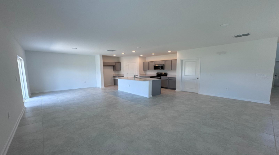 DAVENPORT, Florida 33837, 4 Bedrooms Bedrooms, ,2 BathroomsBathrooms,Residential,For Sale,WATERFALL,0,MFRO6411612