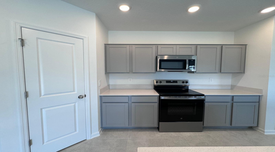DAVENPORT, Florida 33837, 4 Bedrooms Bedrooms, ,2 BathroomsBathrooms,Residential,For Sale,WATERFALL,0,MFRO6411612