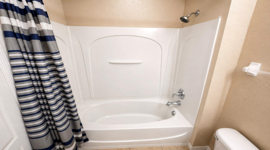 KISSIMMEE, Florida 34746, 4 Bedrooms Bedrooms, ,2 BathroomsBathrooms,Residential,For Sale,CARAVELLE,0,MFRO6405924