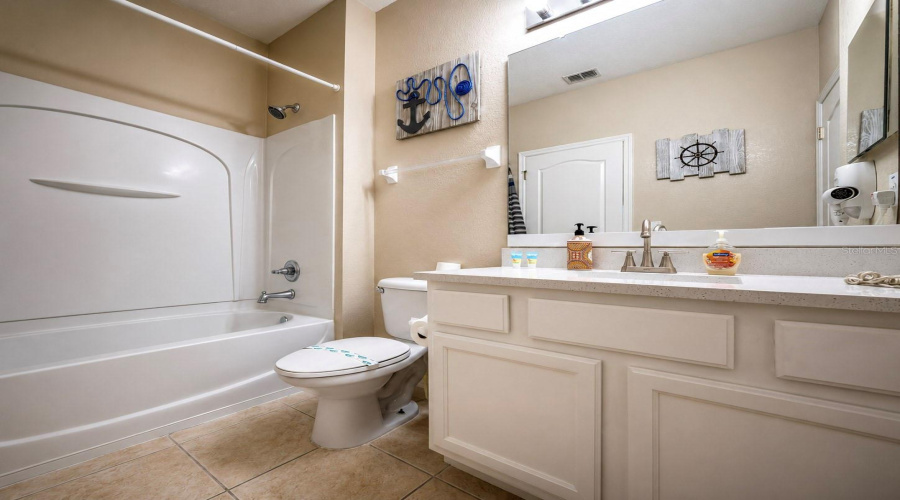 KISSIMMEE, Florida 34746, 4 Bedrooms Bedrooms, ,2 BathroomsBathrooms,Residential,For Sale,CARAVELLE,0,MFRO6405924