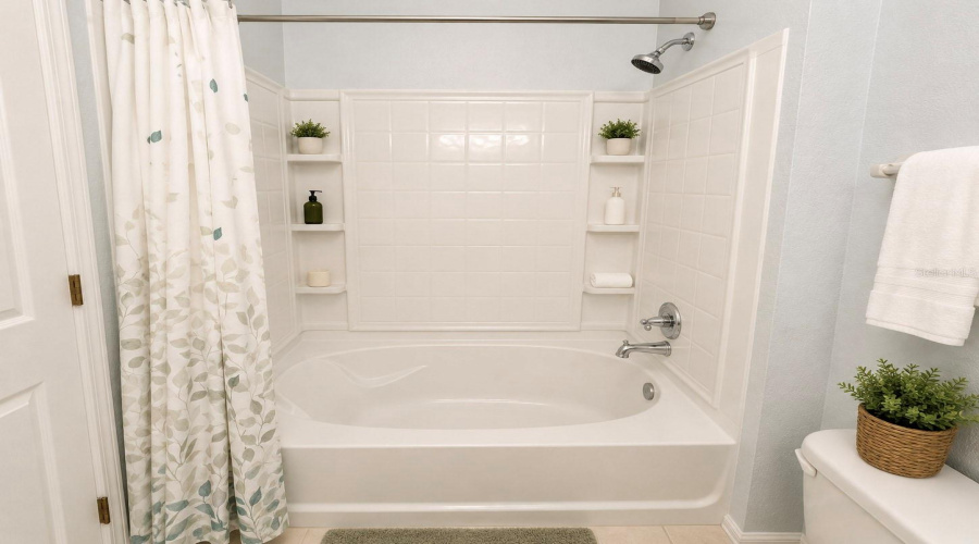 KISSIMMEE, Florida 34746, 4 Bedrooms Bedrooms, ,2 BathroomsBathrooms,Residential,For Sale,CARAVELLE,0,MFRO6405924
