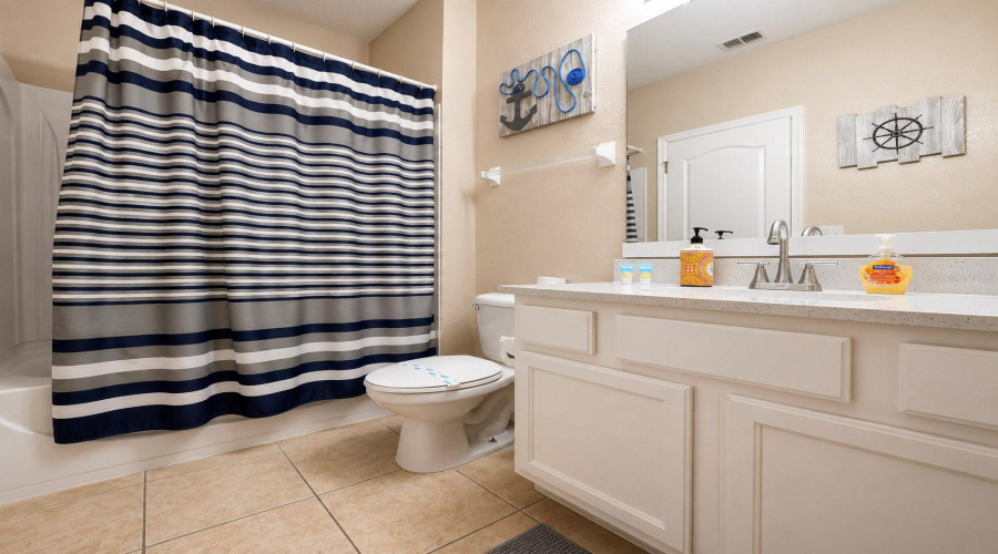 KISSIMMEE, Florida 34746, 4 Bedrooms Bedrooms, ,2 BathroomsBathrooms,Residential,For Sale,CARAVELLE,0,MFRO6405924