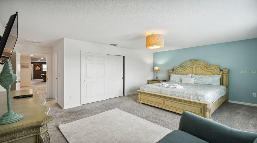 KISSIMMEE, Florida 34747, 7 Bedrooms Bedrooms, ,6 BathroomsBathrooms,Residential,For Sale,AMELIA DOWNS,0,MFRO6411198