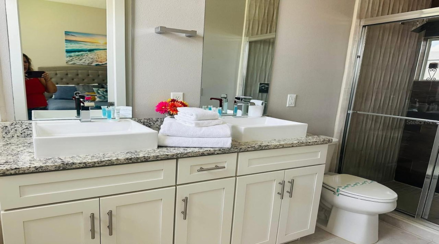 KISSIMMEE, Florida 34747, 4 Bedrooms Bedrooms, ,4 BathroomsBathrooms,Residential,For Sale,SUNNY DREAMS,0,MFRO6411224
